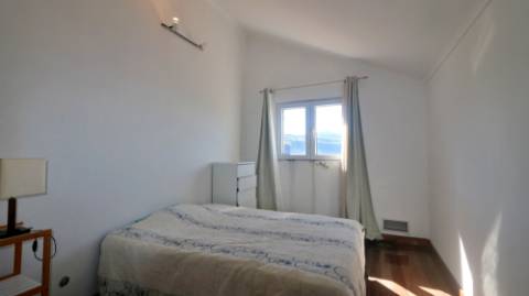 VENDA de VIVENDA - MORADIA à beira-mar, com AMPLO TERRENO, JARDIM e PISCINA - Mosteiros, Ponta Delgada, São Miguel, Açores