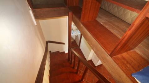 VENDA de VIVENDA - MORADIA à beira-mar, com AMPLO TERRENO, JARDIM e VISTA MAR - Mosteiros, Ponta Delgada, São Miguel, Açores