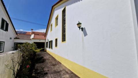 VENDA de MORADIA - VIVENDA T3+2 com Jardim e Garagem - Relva, Ponta Delgada, Ilha de São Miguel, Açores
