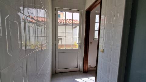 VENDA de MORADIA - VIVENDA T3+2 com Jardim e Garagem - Relva, Ponta Delgada, Ilha de São Miguel, Açores