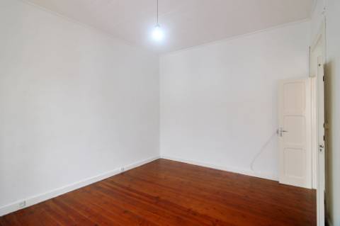 VENDA de CASA - MORADIA T3+1 com garagem e terraços - Arrifes, Ponta Delgada, Ilha de São Miguel, Açores