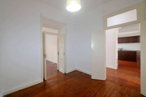 VENDA de CASA - MORADIA T3+1 com garagem e terraços - Arrifes, Ponta Delgada, Ilha de São Miguel, Açores