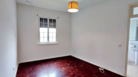 VENDA de CASA - MORADIA T3+1 com garagem e terraços - Arrifes, Ponta Delgada, Ilha de São Miguel, Açores