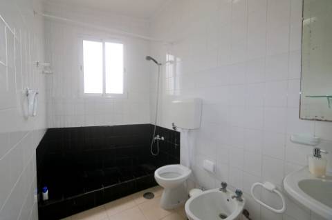 VENDA de CASA - MORADIA T3+1 com garagem e terraços - Arrifes, Ponta Delgada, Ilha de São Miguel, Açores