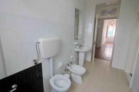 VENDA de CASA - MORADIA T3+1 com garagem e terraços - Arrifes, Ponta Delgada, Ilha de São Miguel, Açores