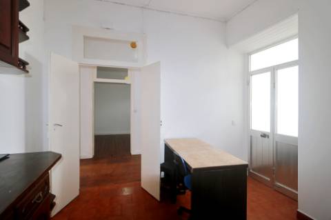 VENDA de CASA - MORADIA T3+1 com garagem e terraços - Arrifes, Ponta Delgada, Ilha de São Miguel, Açores