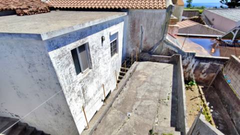 VENDA de CASA - MORADIA T3+1 com garagem e terraços - Arrifes, Ponta Delgada, Ilha de São Miguel, Açores