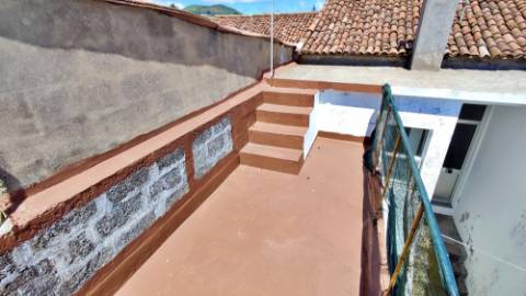 VENDA de CASA - MORADIA T3+1 com garagem e terraços - Arrifes, Ponta Delgada, Ilha de São Miguel, Açores