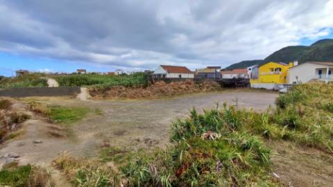 VENDA de TERRENO à beira-mar com PROJETO APROVADO - Mosteiros, Ponta Delgada, Ilha de São Miguel, Açores
