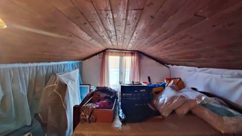 VENDA de CASA - MORADIA com Jardim, Entrada Lateral e Quintal - Fenais da Ajuda, Ribeira Grande, São Miguel, Açores