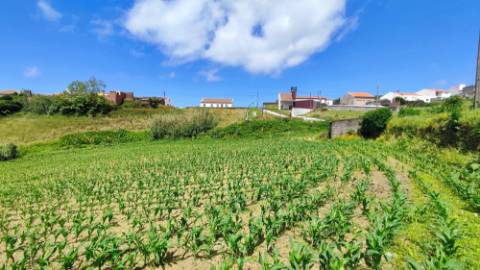 VENDA de TERRENO rústico com vista mar - Ribeira Funda, Fenais da Ajuda, Ribeira Grande, Ilha de São Miguel, Açores