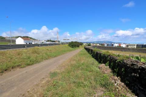 VENDA de TERRENO com potencial para Construção - São José, Ponta Delgada, Ilha de São Miguel, Açores