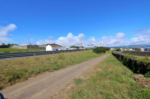 VENDA de TERRENO com potencial para Construção - São José, Ponta Delgada, Ilha de São Miguel, Açores