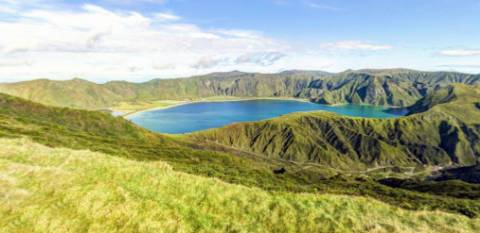 VENDA de AMPLO TERRENO junto à Lagoa do Fogo, Água de Alto, Vila Franca do Campo, São Miguel, Açores