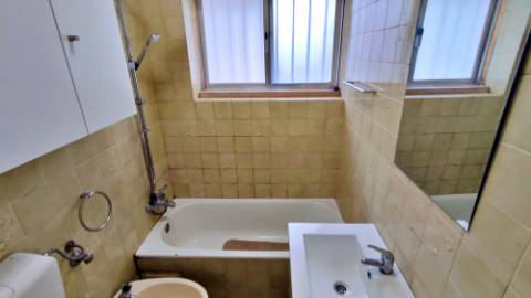 APARTAMENTO T4 para VENDA - Cidade de Ponta Delgada (São Pedro), Ilha de São Miguel, Açores