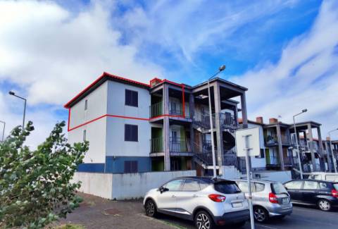 VENDA de APARTAMENTO T2 com VARANDA e VISTA MAR - Quintas do Mar, Ribeira Grande, Ilha de São Miguel, Açores