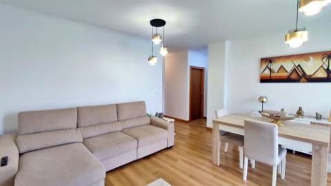 VENDA de APARTAMENTO T2 com VARANDA e VISTA MAR - Quintas do Mar, Ribeira Grande, Ilha de São Miguel, Açores