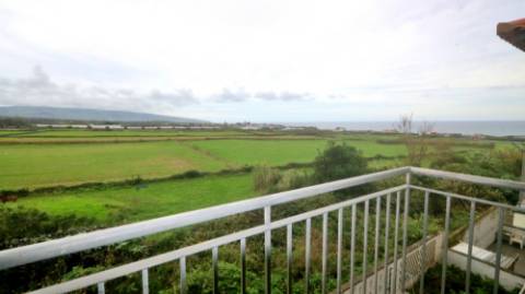 VENDA de APARTAMENTO T2 com VARANDA e VISTA MAR - Quintas do Mar, Ribeira Grande, Ilha de São Miguel, Açores