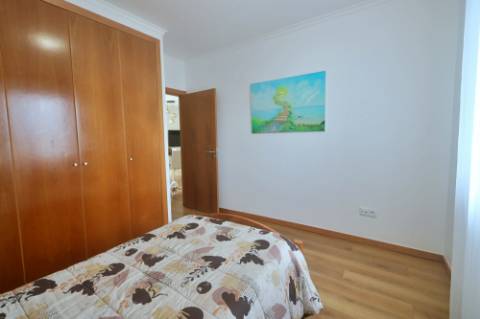 VENDA de APARTAMENTO T2 com VARANDA e VISTA MAR - Quintas do Mar, Ribeira Grande, Ilha de São Miguel, Açores