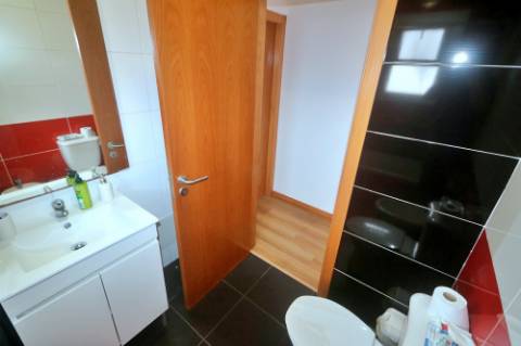 VENDA de APARTAMENTO T2 com VARANDA e VISTA MAR - Quintas do Mar, Ribeira Grande, Ilha de São Miguel, Açores