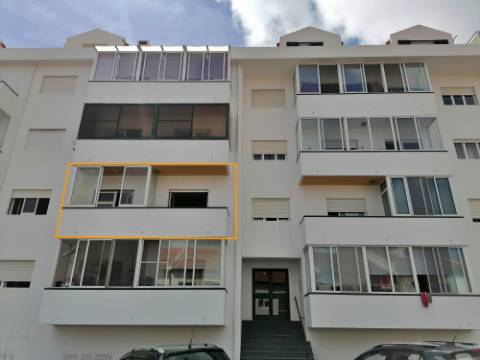 APARTAMENTO T1 MOBILADO para ARRENDAR - Ponta Delgada (São Sebastião), São Miguel, Açores