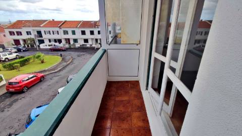 APARTAMENTO T1 MOBILADO para ARRENDAR - Ponta Delgada (São Sebastião), São Miguel, Açores