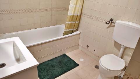 APARTAMENTO T1 MOBILADO para ARRENDAR - Ponta Delgada (São Sebastião), São Miguel, Açores