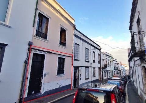 VENDA de APARTAMENTO T1+1 - Cidade de Ponta Delgada (São Pedro), Ilha de São Miguel, Açores