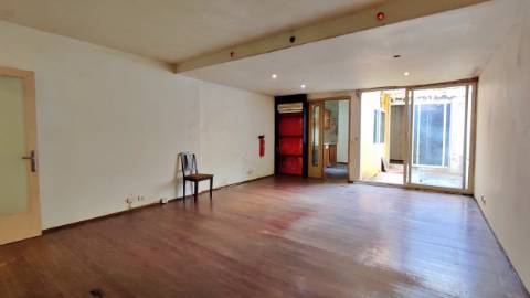 VENDA de APARTAMENTO T1+1 - Cidade de Ponta Delgada (São Pedro), Ilha de São Miguel, Açores