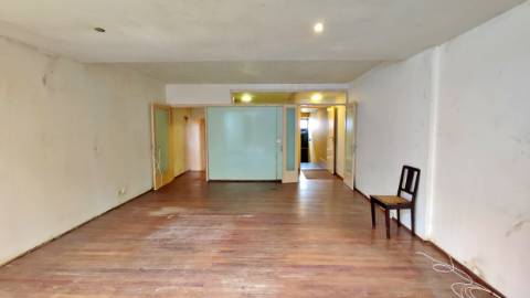 VENDA de APARTAMENTO T1+1 - Cidade de Ponta Delgada (São Pedro), Ilha de São Miguel, Açores