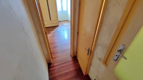 VENDA de APARTAMENTO T1+1 - Cidade de Ponta Delgada (São Pedro), Ilha de São Miguel, Açores