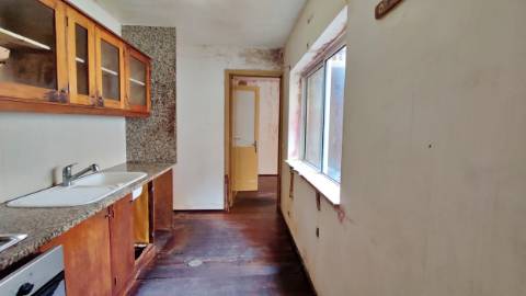 VENDA de APARTAMENTO T1+1 - Cidade de Ponta Delgada (São Pedro), Ilha de São Miguel, Açores