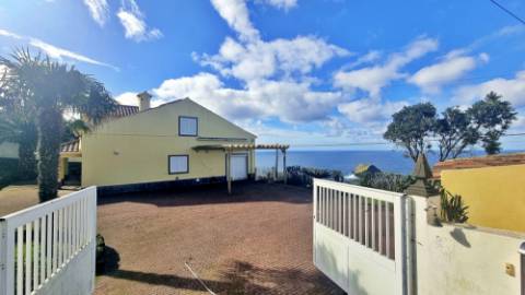 VENDA de MORADIA - VIVENDA com VISTA MAR nos Mosteiros, Ponta Delgada, Ilha de São Miguel, Açores