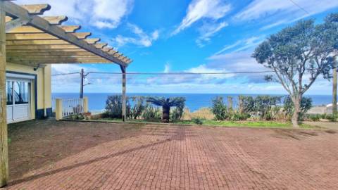 VENDA de MORADIA - VIVENDA com VISTA MAR nos Mosteiros, Ponta Delgada, Ilha de São Miguel, Açores