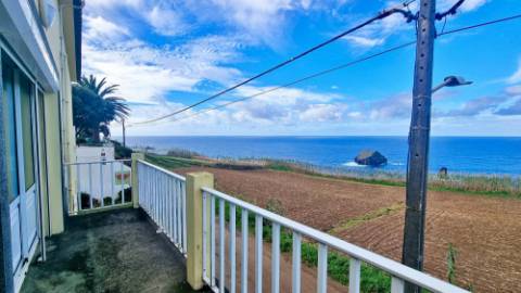 VENDA de MORADIA - VIVENDA com VISTA MAR nos Mosteiros, Ponta Delgada, Ilha de São Miguel, Açores