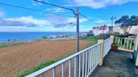 VENDA de MORADIA - VIVENDA com VISTA MAR nos Mosteiros, Ponta Delgada, Ilha de São Miguel, Açores