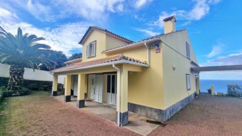 VENDA de MORADIA - VIVENDA com VISTA MAR nos Mosteiros, Ponta Delgada, Ilha de São Miguel, Açores