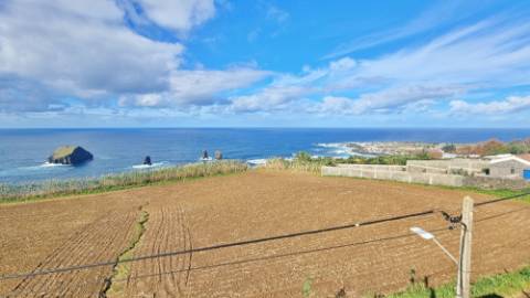 VENDA de MORADIA - VIVENDA com VISTA MAR nos Mosteiros, Ponta Delgada, Ilha de São Miguel, Açores