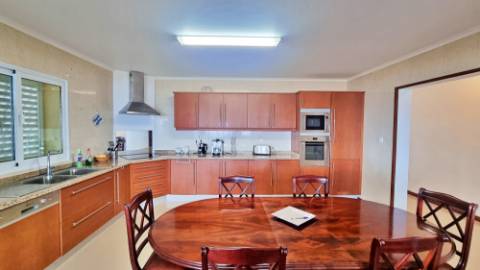 VENDA de MORADIA - VIVENDA com VISTA MAR nos Mosteiros, Ponta Delgada, Ilha de São Miguel, Açores