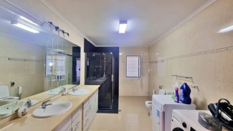 VENDA de MORADIA - VIVENDA com VISTA MAR nos Mosteiros, Ponta Delgada, Ilha de São Miguel, Açores