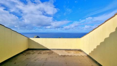 VENDA de MORADIA - VIVENDA com VISTA MAR nos Mosteiros, Ponta Delgada, Ilha de São Miguel, Açores