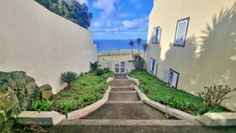 VENDA de MORADIA - VIVENDA com VISTA MAR nos Mosteiros, Ponta Delgada, Ilha de São Miguel, Açores