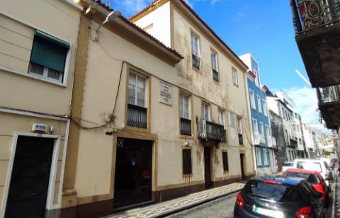 Cessão de Quinhão Hereditário com AMPLO EDIFÍCIO no centro histórico Ponta Delgada, Ilha São Miguel, Açores