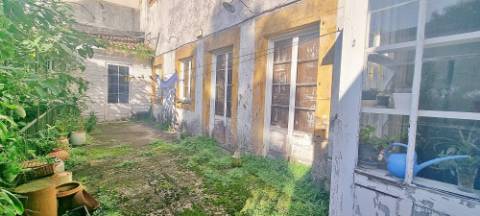 Cessão de Quinhão Hereditário com AMPLO EDIFÍCIO no centro histórico Ponta Delgada, Ilha São Miguel, Açores