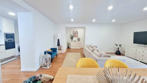 VENDA de APARTAMENTO T2 como NOVO - centro cidade Ponta Delgada (São José), Ilha São Miguel, Açores