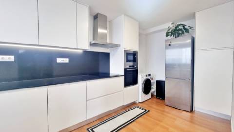 VENDA de APARTAMENTO T2 como NOVO - centro cidade Ponta Delgada (São José), Ilha São Miguel, Açores