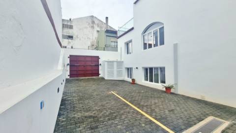 VENDA de APARTAMENTO T2 como NOVO - centro cidade Ponta Delgada (São José), Ilha São Miguel, Açores