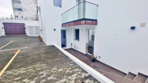 VENDA de APARTAMENTO T2 como NOVO - centro cidade Ponta Delgada (São José), Ilha São Miguel, Açores