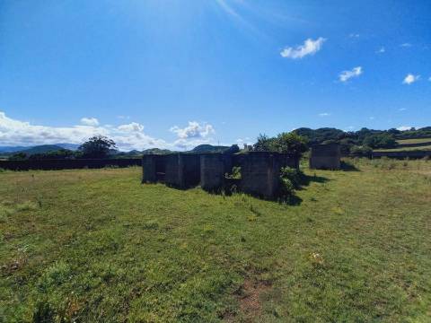 VENDA de AMPLO TERRENO no Pico da Pedra, Ribeira Grande, São Miguel, Açores