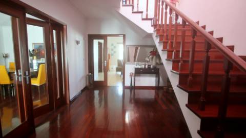 VENDA de MORADIA - VIVENDA com alojamento local e piscina - Fenais da Luz, Ponta Delgada, São Miguel, Açores